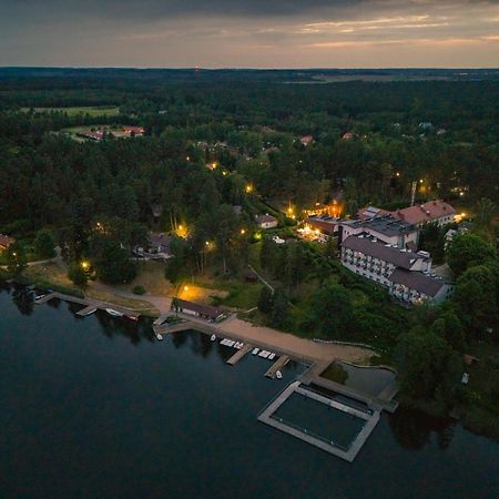 Rewita Waplewo Hotel Maroz Buitenkant foto