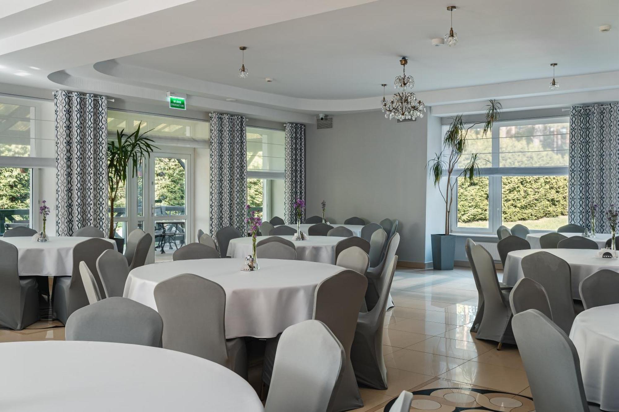Rewita Waplewo Hotel Maroz Buitenkant foto