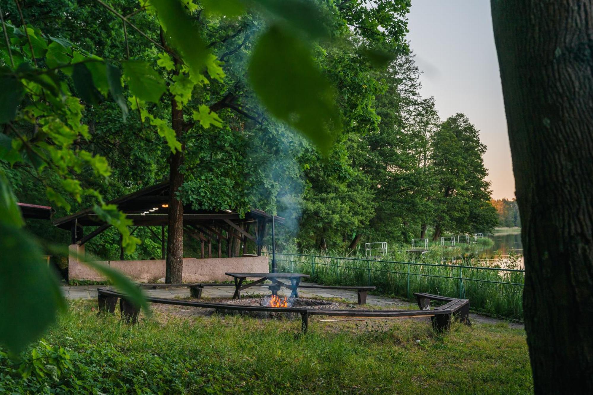 Rewita Waplewo Hotel Maroz Buitenkant foto