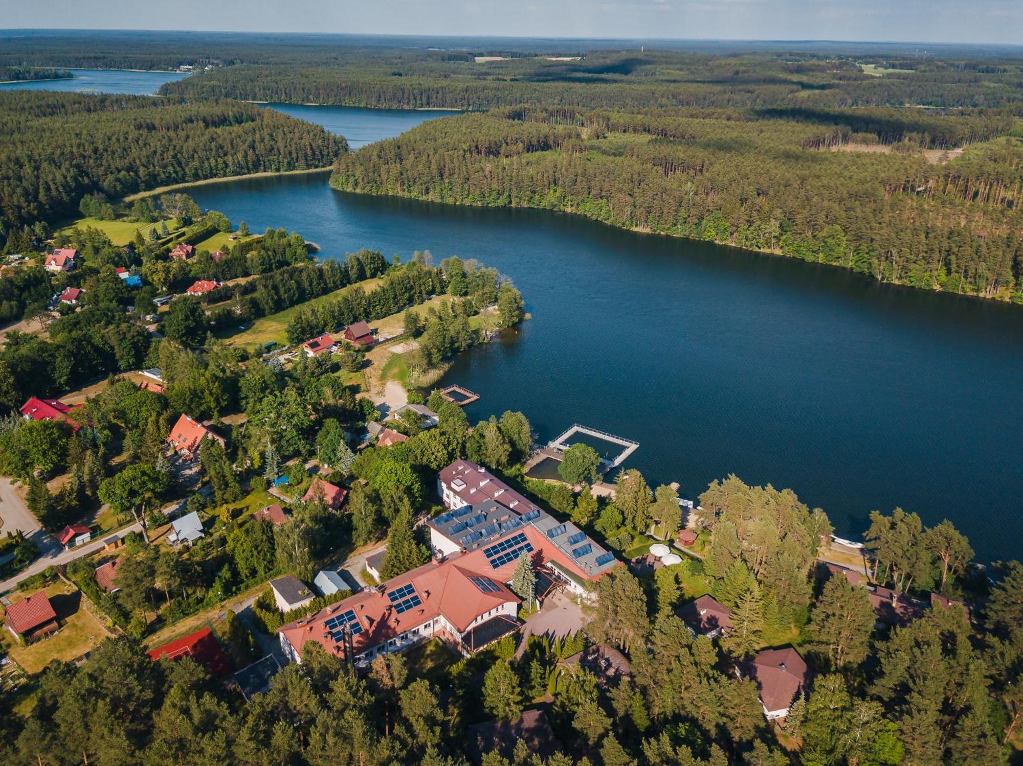 Rewita Waplewo Hotel Maroz Buitenkant foto